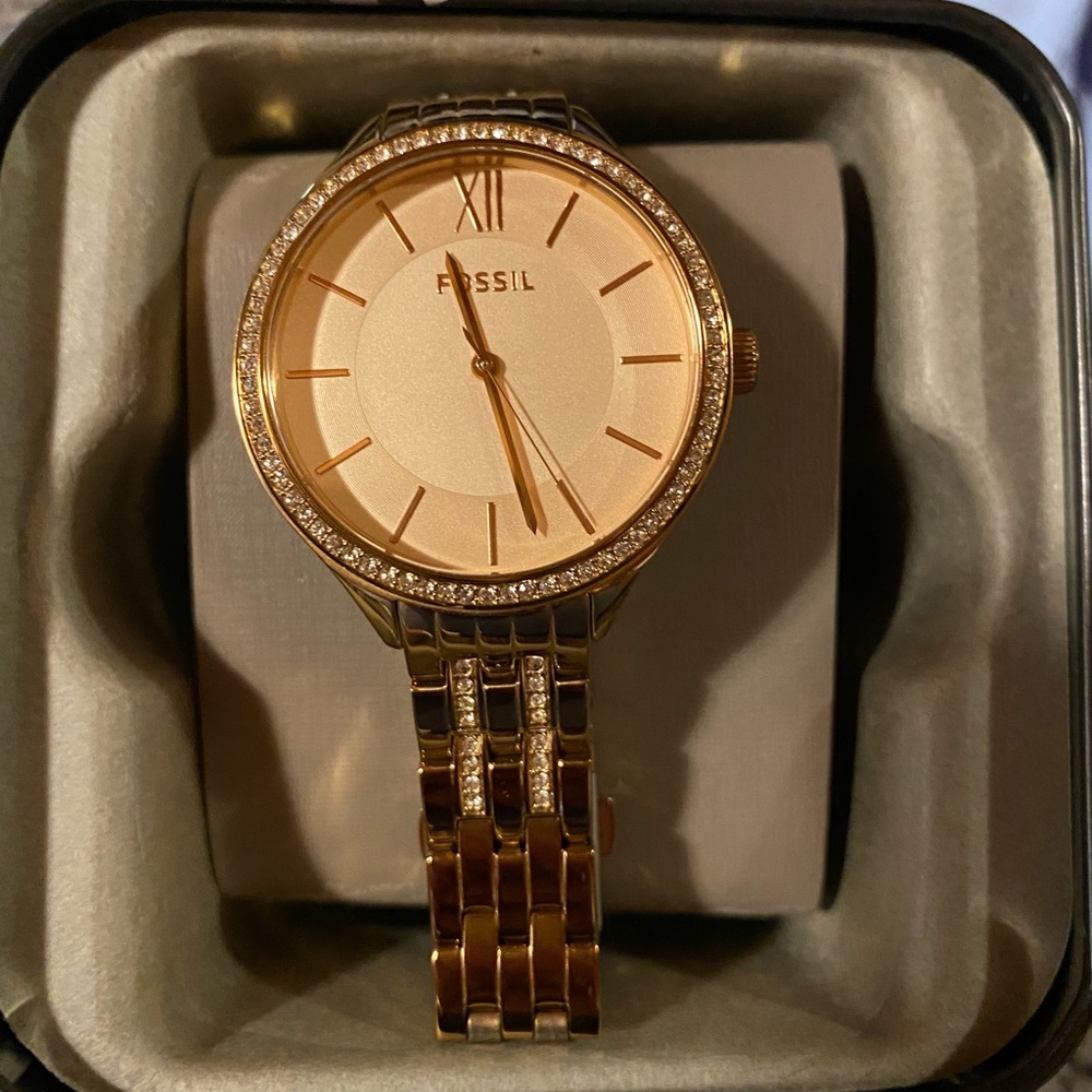 Fossil Watch - Picture 2 of 9